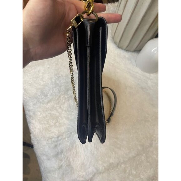 Preloved Louis Vuitton Black Epi Leather Sac Biface Crossbody – Timeless Eleganc - Picture 6 of 8